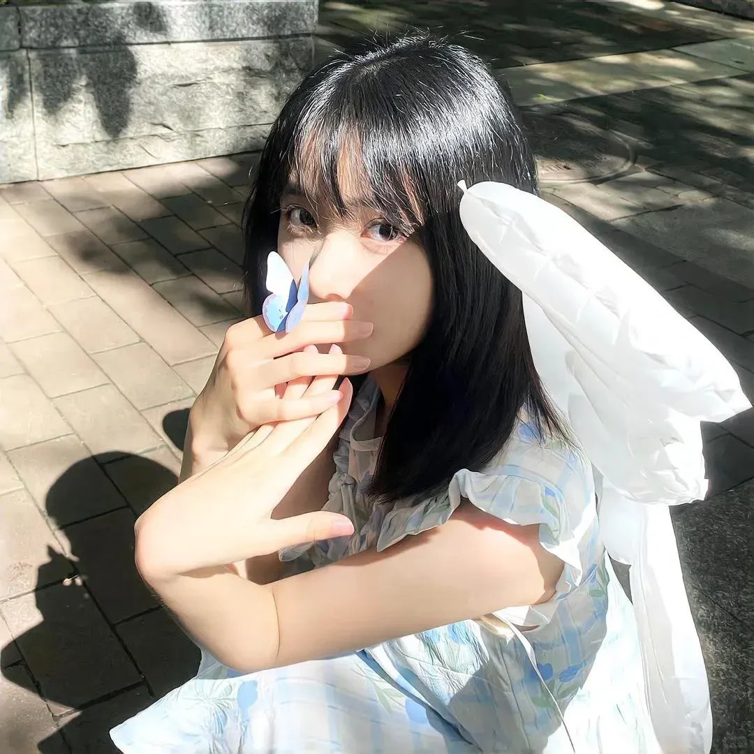 姊姊妹妹站起来海报